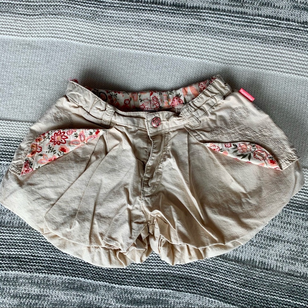 Pampolina puffy tan shorts